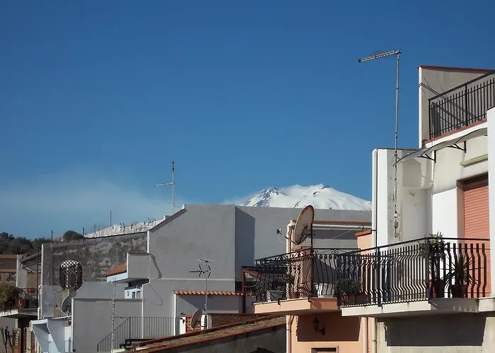 Mare E Monti Giardini-Naxos