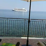 Mare E Monti Giardini-Naxos